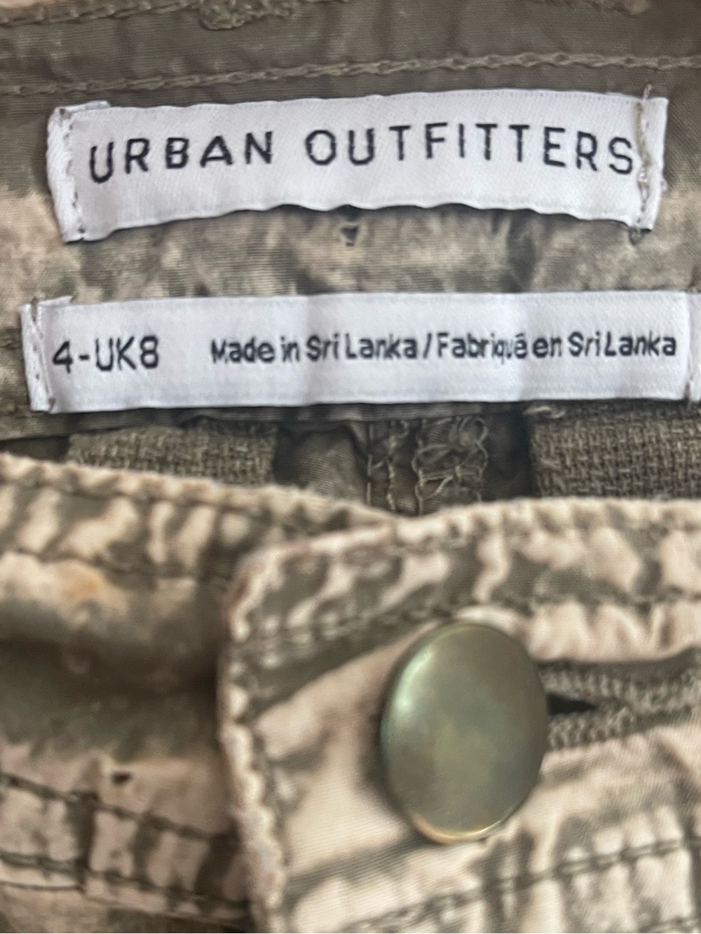 Urban Outfitters Women’s Cargo Pants - Picture 3 of 3